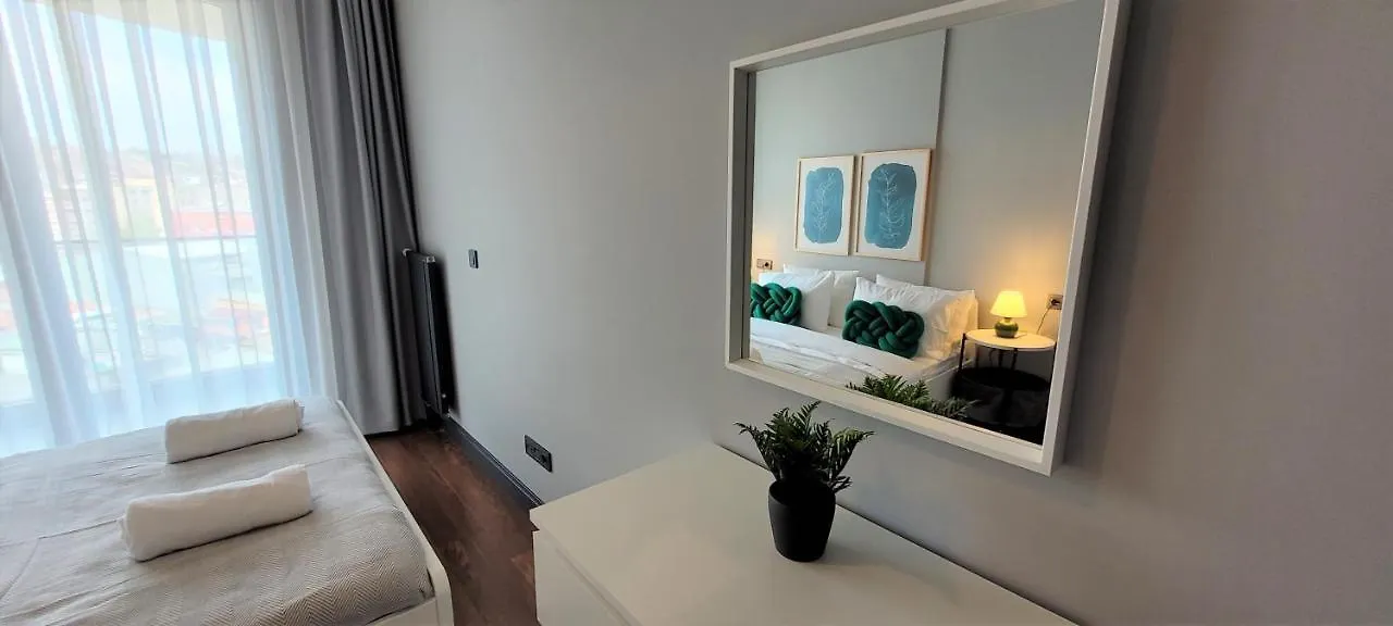 Sleek City Apartment With Premium Amenities Istanbul