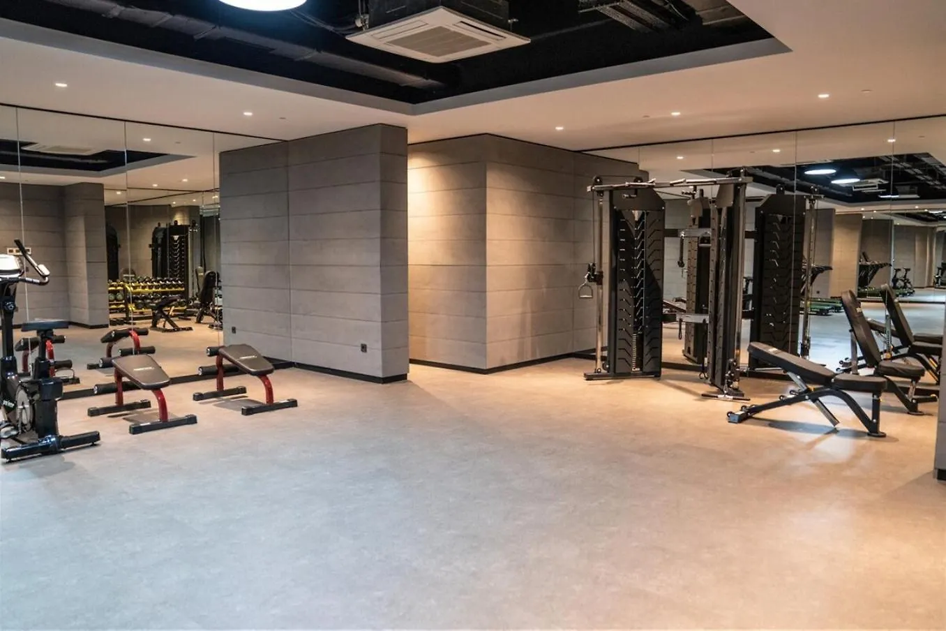 Sleek City Apartment With Premium Amenities Istanbul